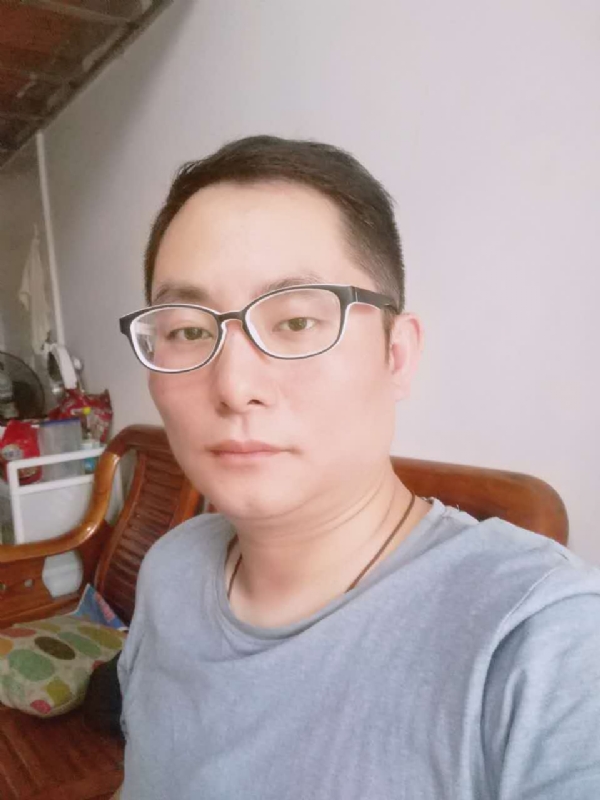 流星的尾巴的第一张照片--漳浦婚介网