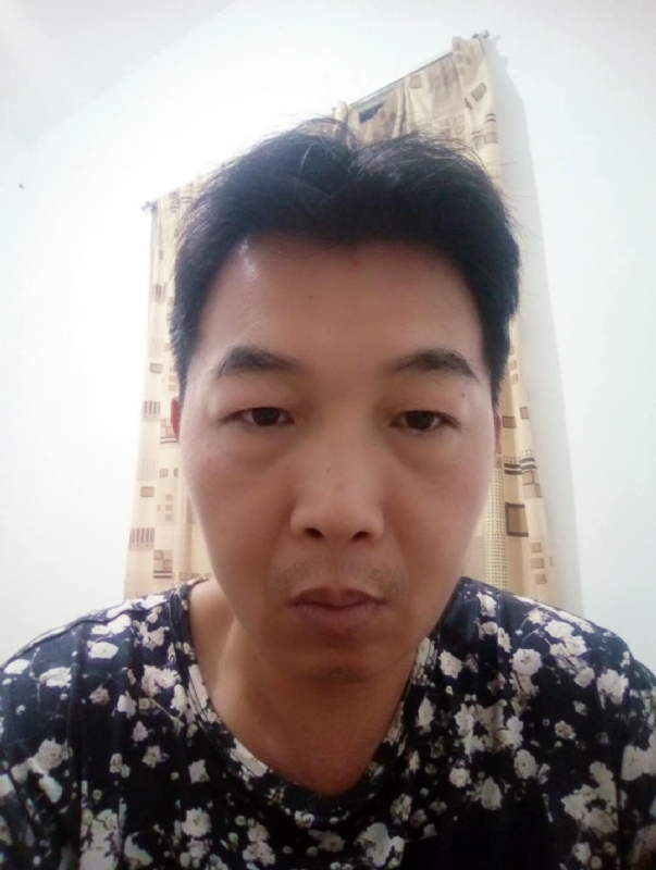 繁华哀伤的第一张照片--漳浦婚介网