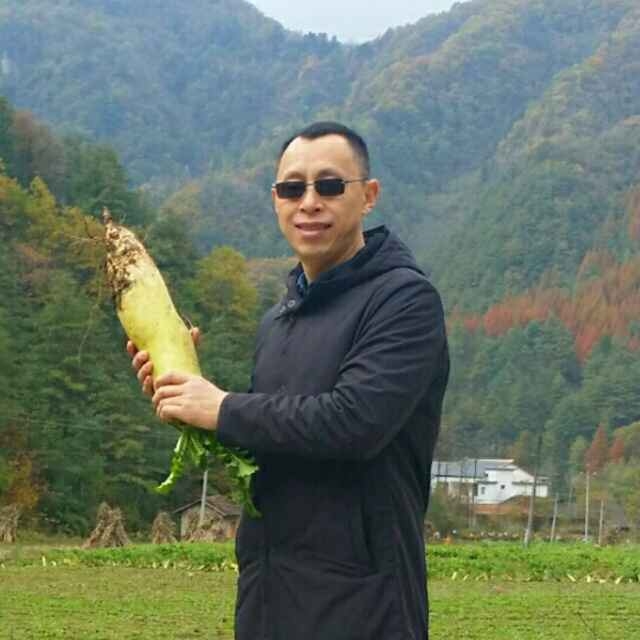 墨迹男的第一张照片--漳浦婚介网