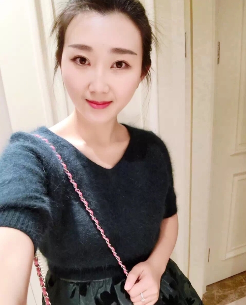 小妮的第三张照片--漳浦婚介网