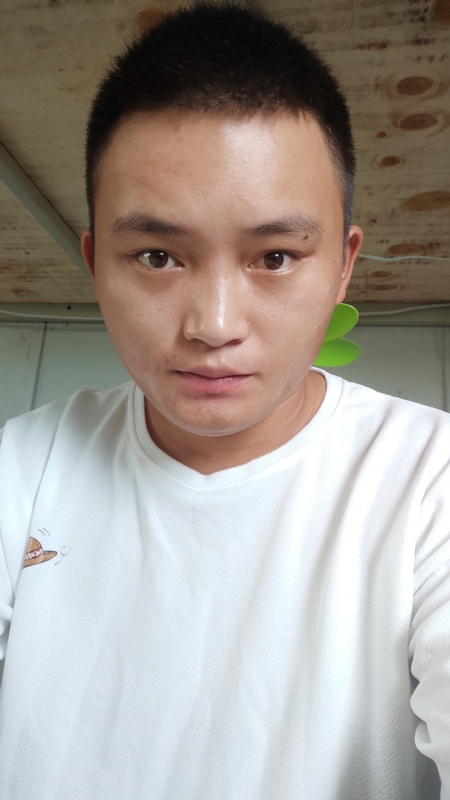 水里面的云呀的第一张照片--漳浦婚介网