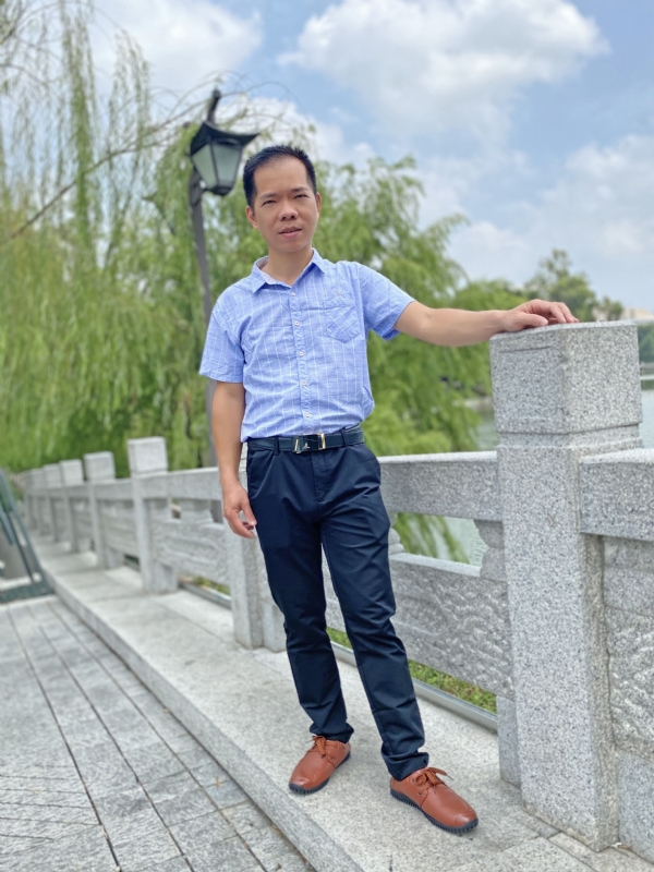 奇峰向阳的第一张照片--漳浦婚介网