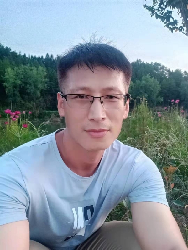 零零柒的第一张照片--漳浦婚介网