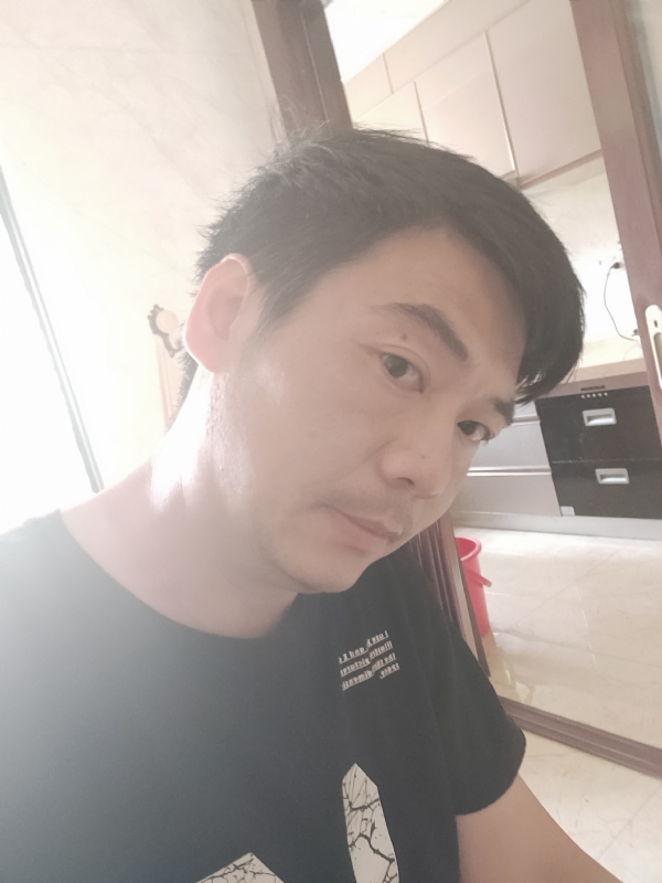 漫步的第二张照片--漳浦婚介网