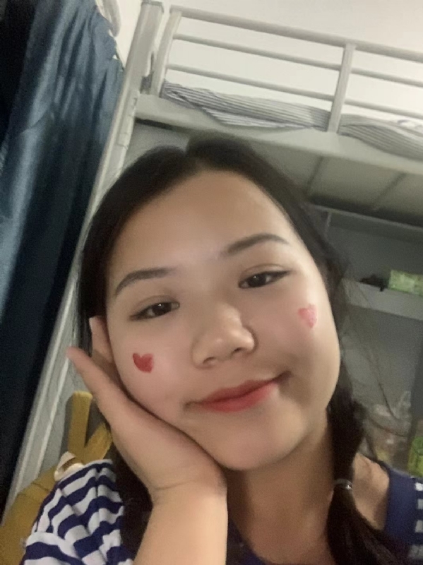 轻轻的一片云的第一张照片--漳浦婚介网