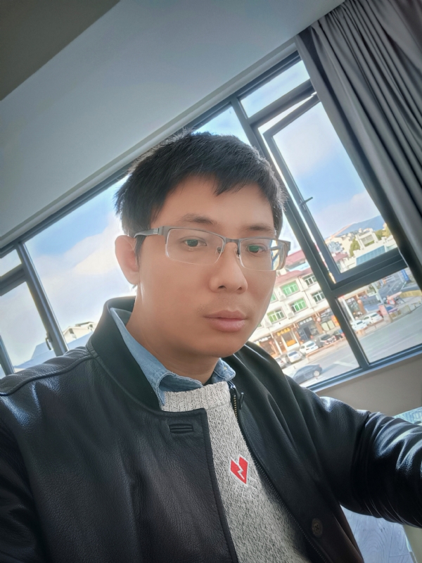 也许只是缺少一个拥抱的第二张照片--漳浦婚介网