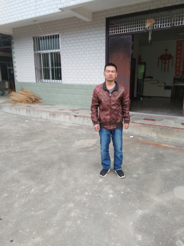 阿泉的第一张照片--漳浦婚介网