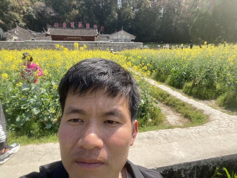 开心的第一张照片--漳浦婚介网