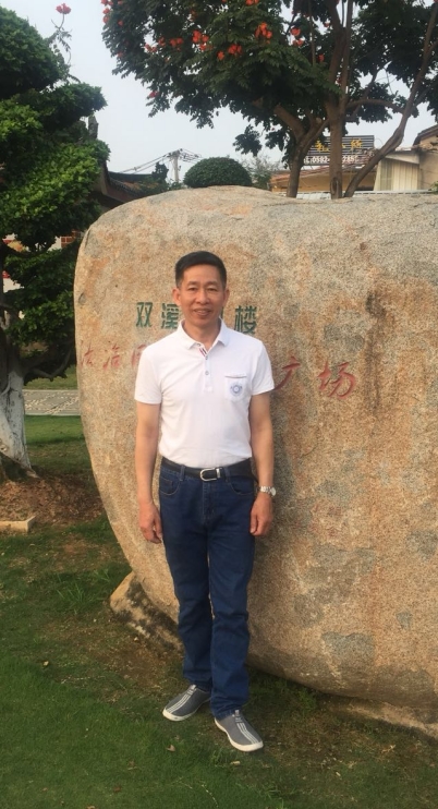 十月红枫的第三张照片--漳浦婚介网