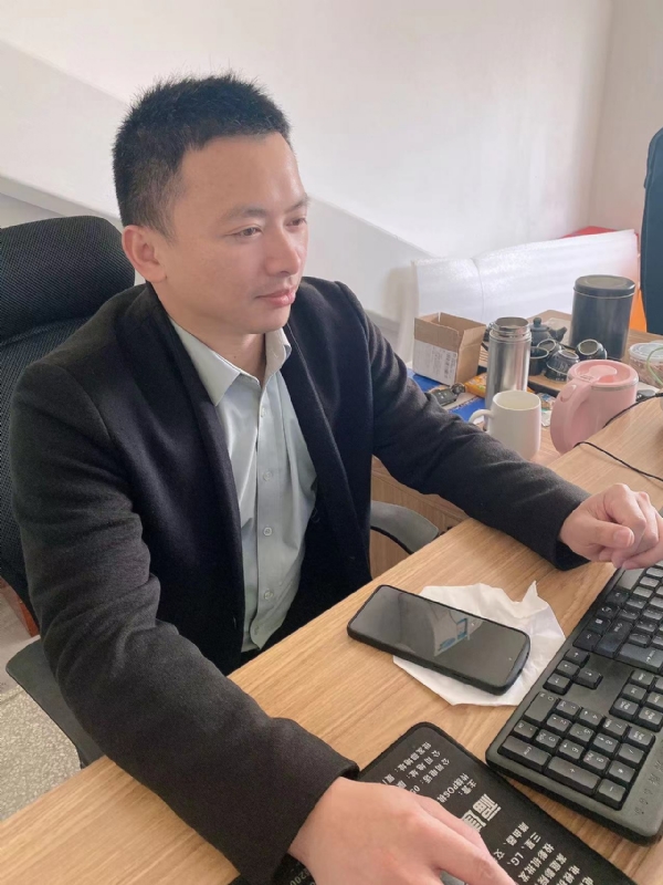落叶知秋的第一张照片--漳浦婚介网