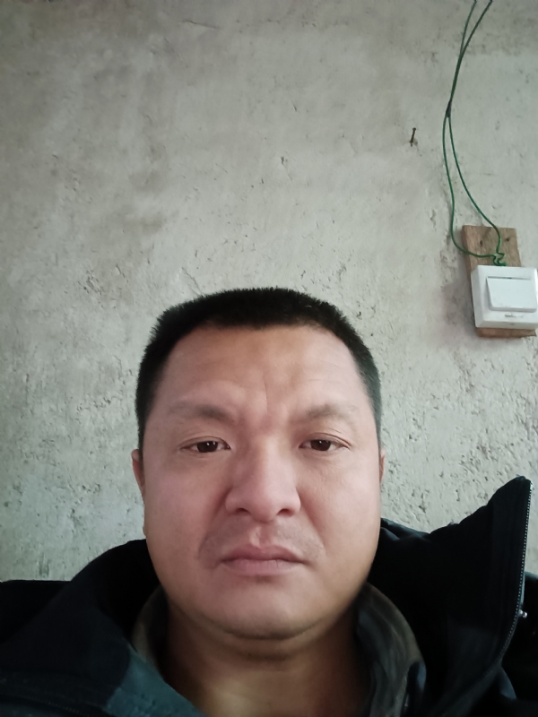 兰成龙的第四张照片--漳浦婚介网