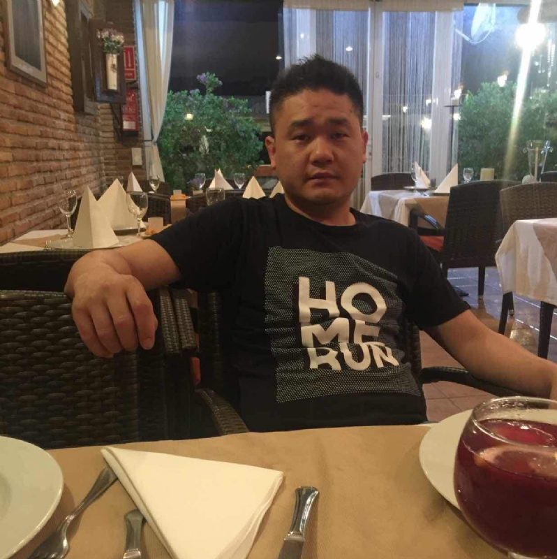 海外游子的第二张照片--漳浦婚介网
